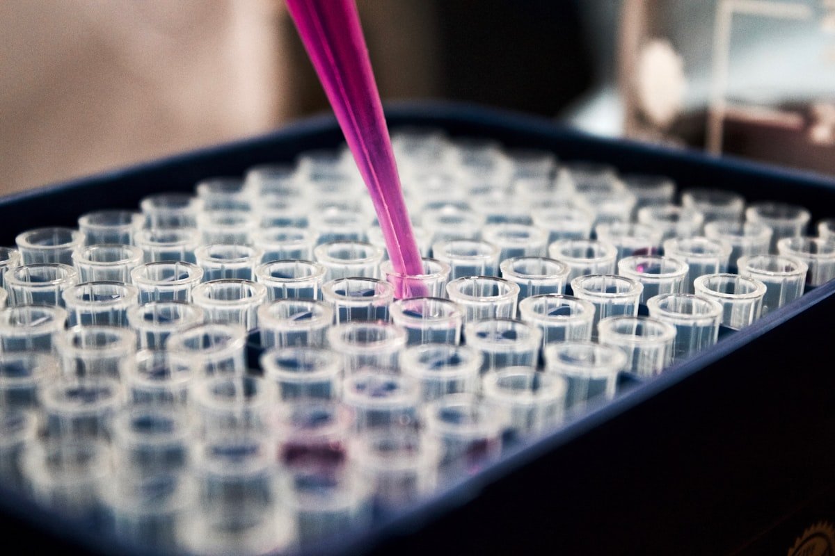 Keajaiban Nanoteknologi: Manipulasi Atomik untuk Solusi Medis dan Lingkungan Masa Depan